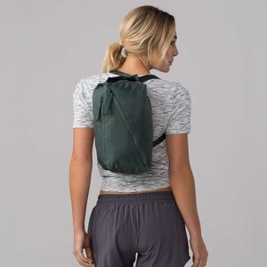 Lululemon Fast Track 3L Bag NWT